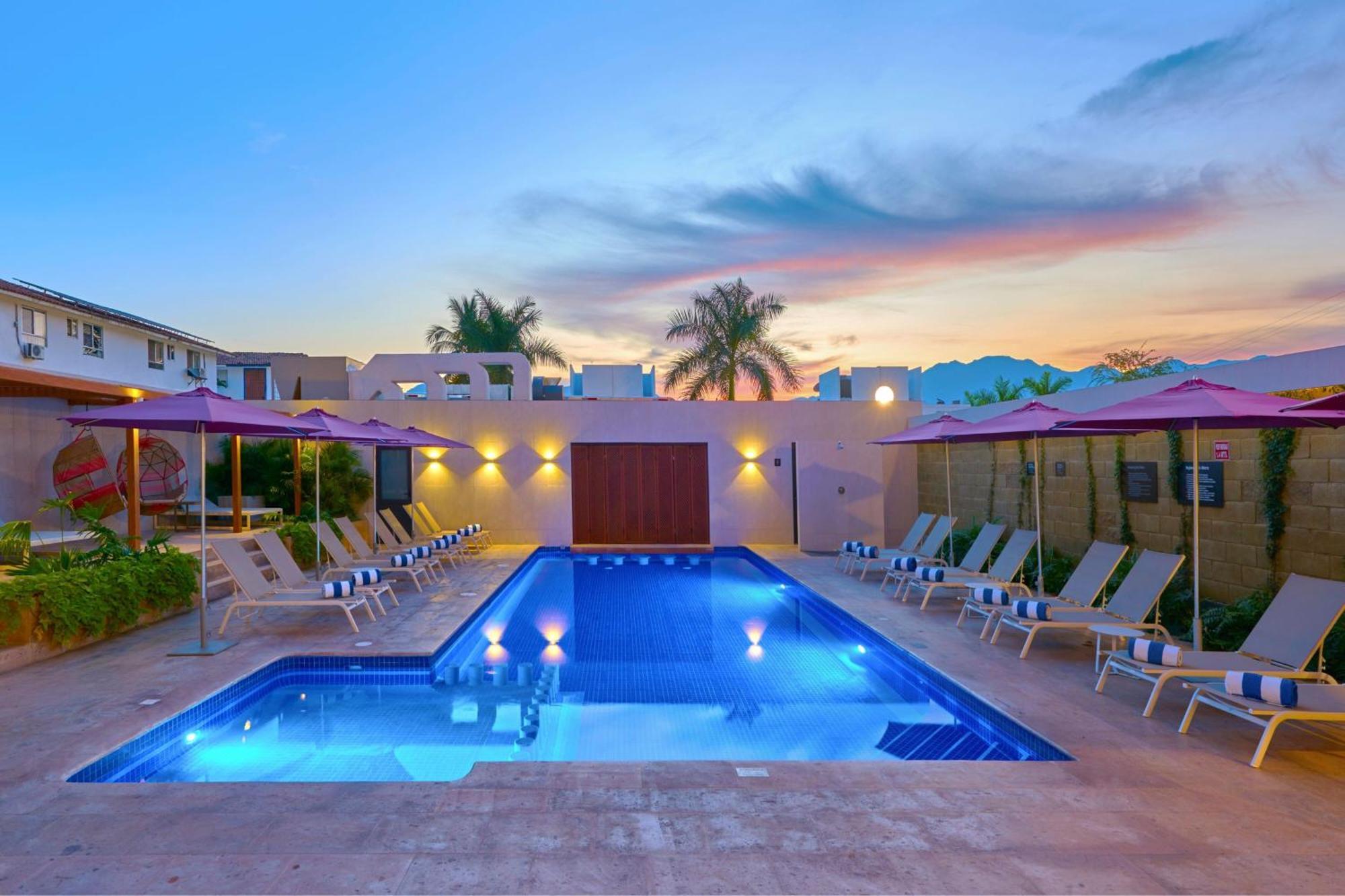 City Express Plus By Marriott Puerto Vallarta Bagian luar foto