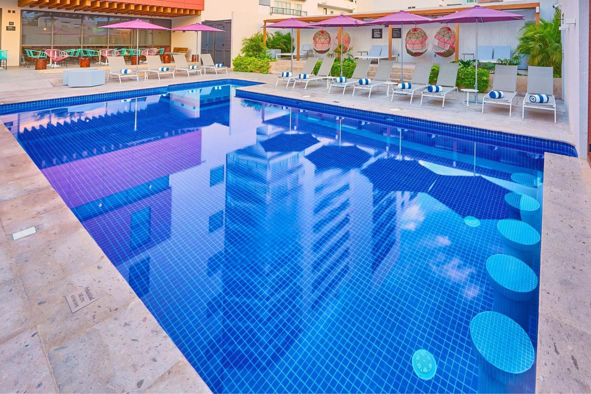 City Express Plus By Marriott Puerto Vallarta Bagian luar foto